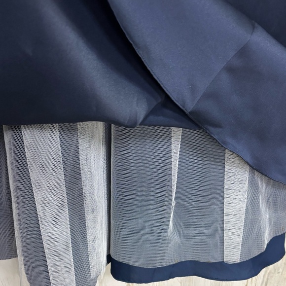 David’s Bridal Michaelangelo Junior Bridesmaid Girls Navy Blue Dress‎ - Picture 4 of 9